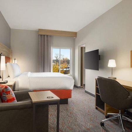 Candlewood Suites Miami - Doral By Ihg Tamiami Eksteriør billede